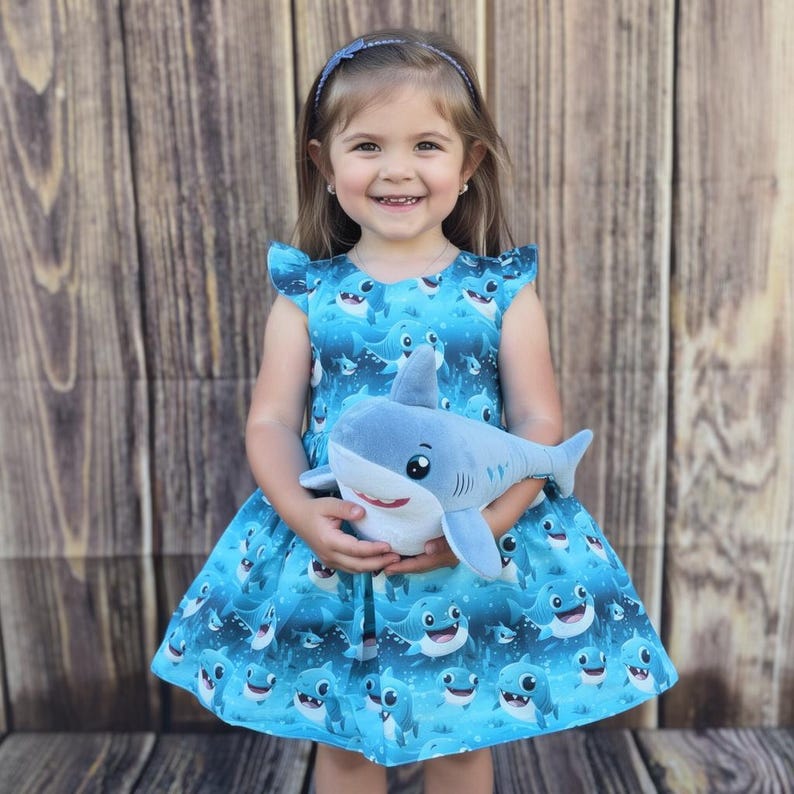 Shark dress baby, shark dress girls, shark dress for shark week, shark dress for birthday party, shark birthday party, babies shark dress
