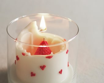 CreamBerry Handcrafted Swirling Strawberry Candle: Soy & Beeswax